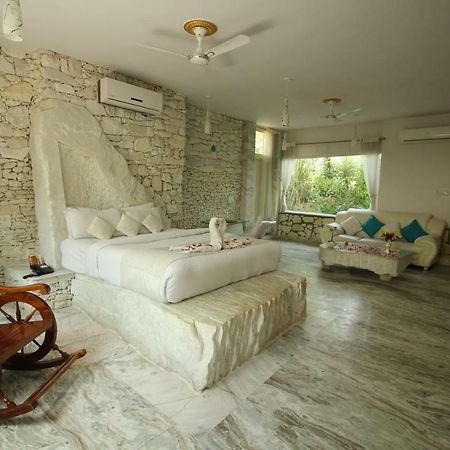 Lohagarh Fort Resort Kukas Eksteriør billede