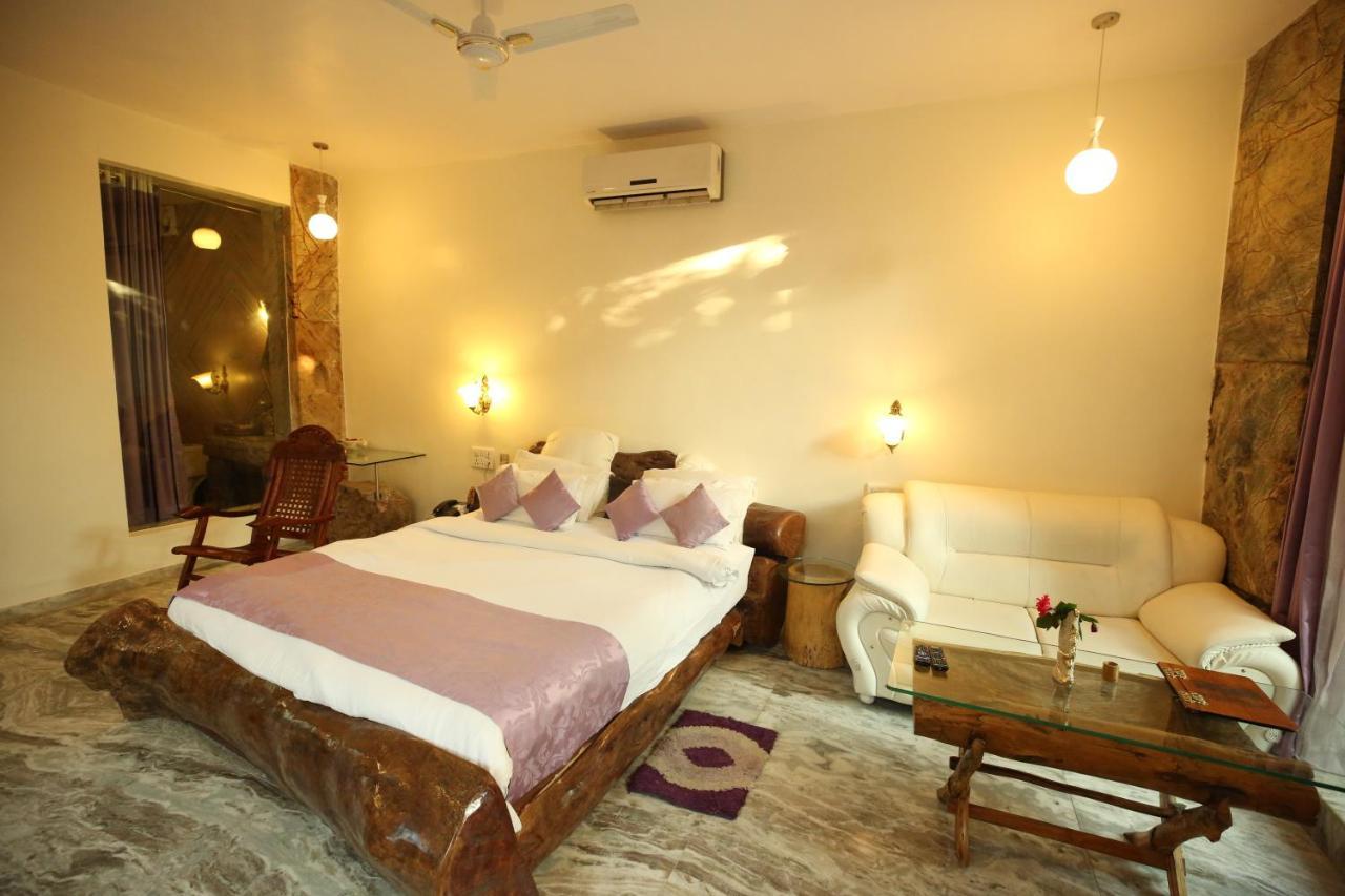 Lohagarh Fort Resort Kukas Eksteriør billede